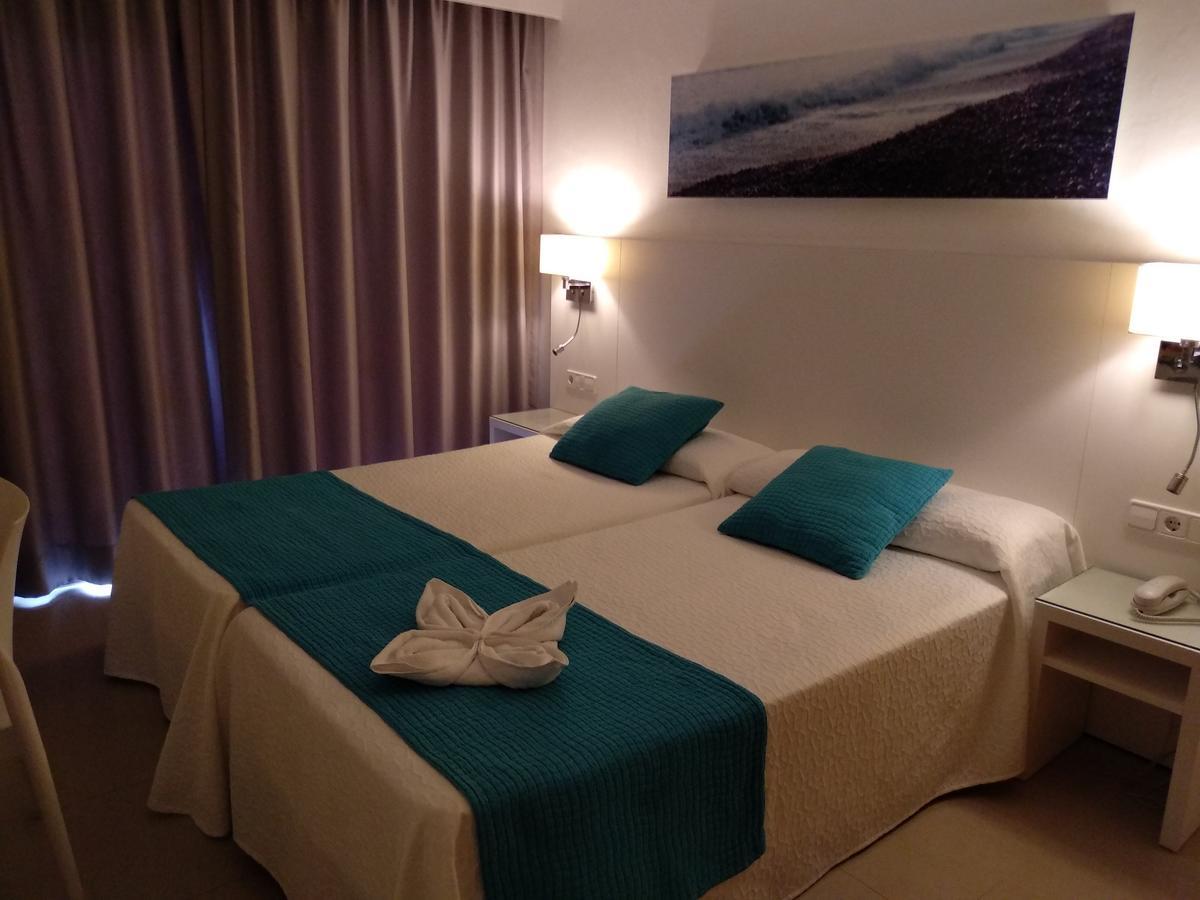 Aparthotel Nereida San Antonio  Eksteriør billede